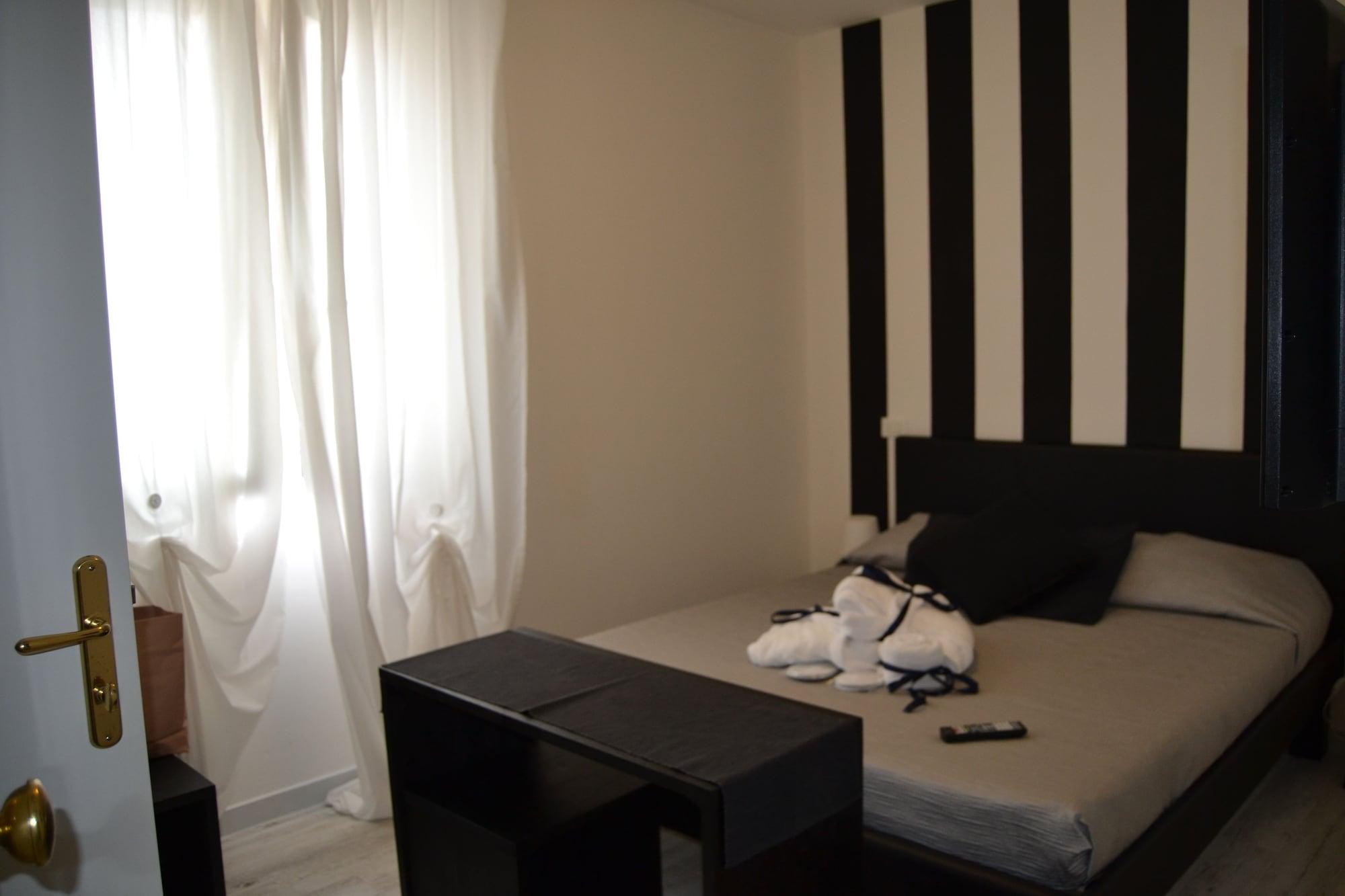 Hotel Butterfly Torre del Lago Puccini Bagian luar foto