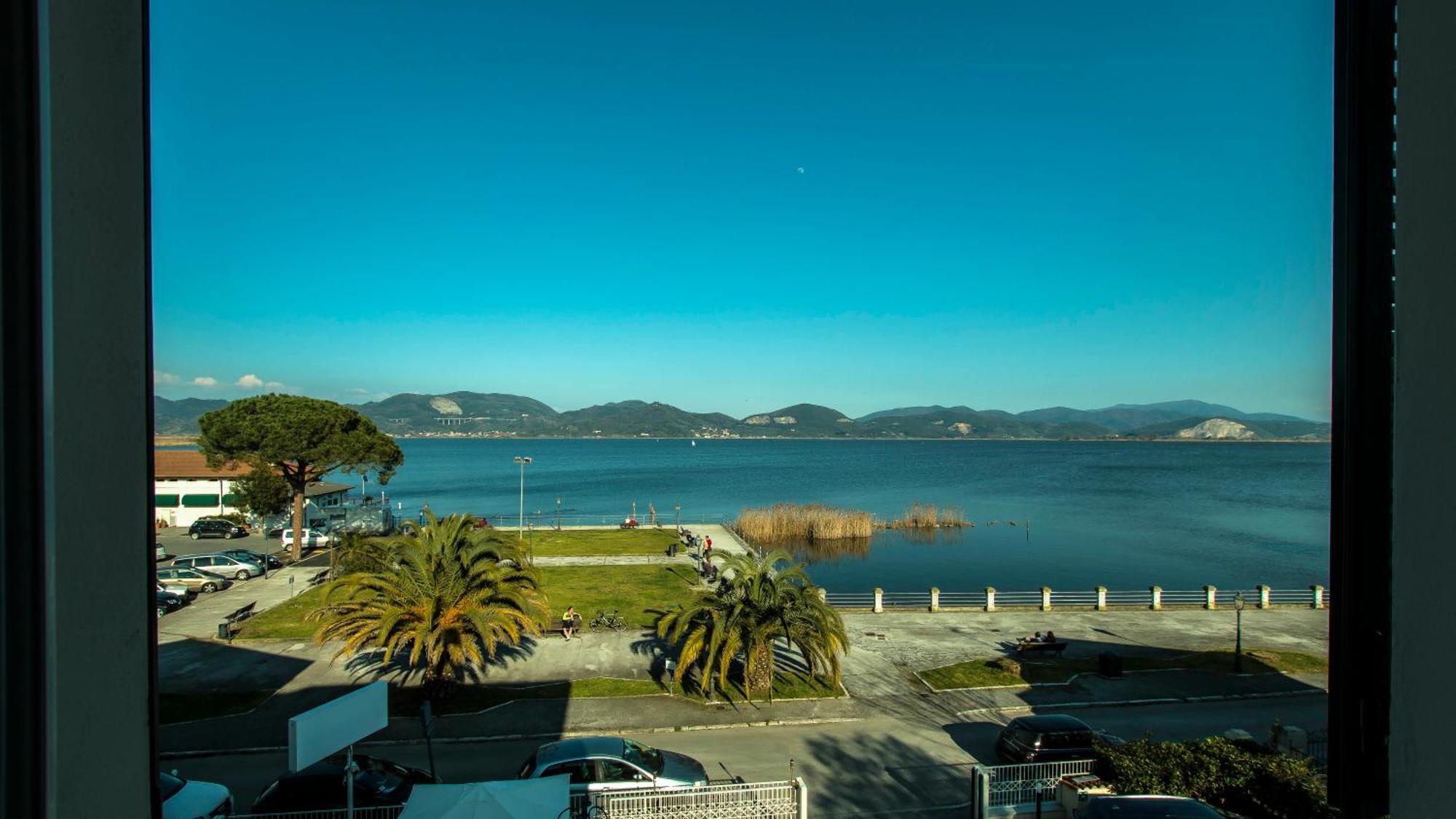 Hotel Butterfly Torre del Lago Puccini Bagian luar foto