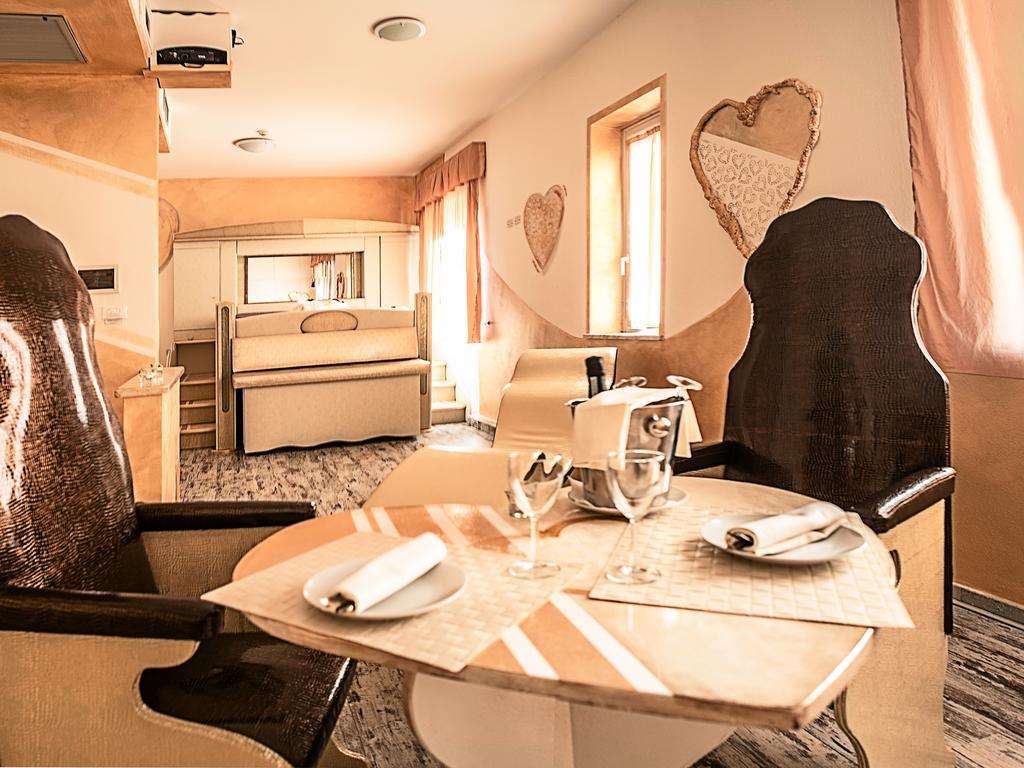 Hotel Butterfly Torre del Lago Puccini Bagian luar foto