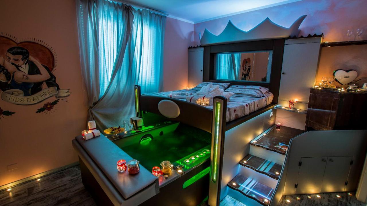 Hotel Butterfly Torre del Lago Puccini Bagian luar foto